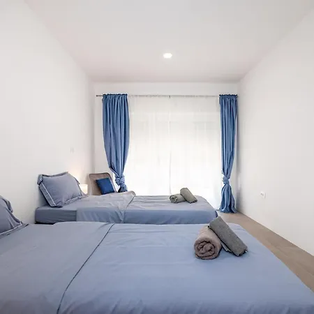 Sunset Family House In On The