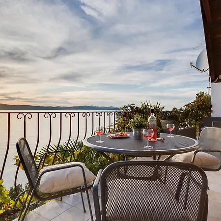 Apartment Sunset Family House In On The