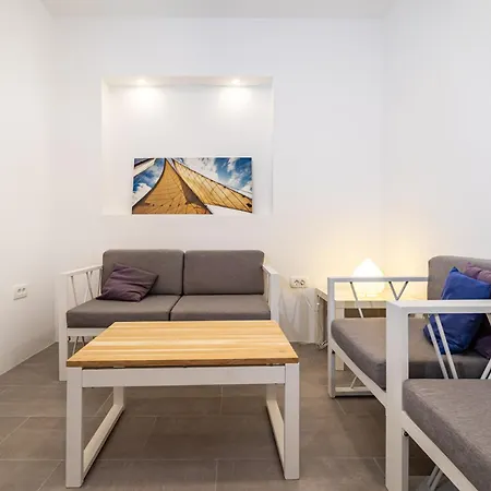 Sunset Family House In On The Apartment *