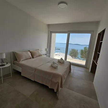 Sunset Family House In On The Apartment Bibinje