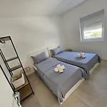 Sunset Family House In On The شقة *