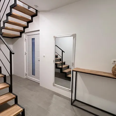 Sunset Family House In On The Daire Bibinje