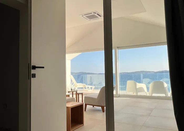 Sunset Family House In On The 비빈제